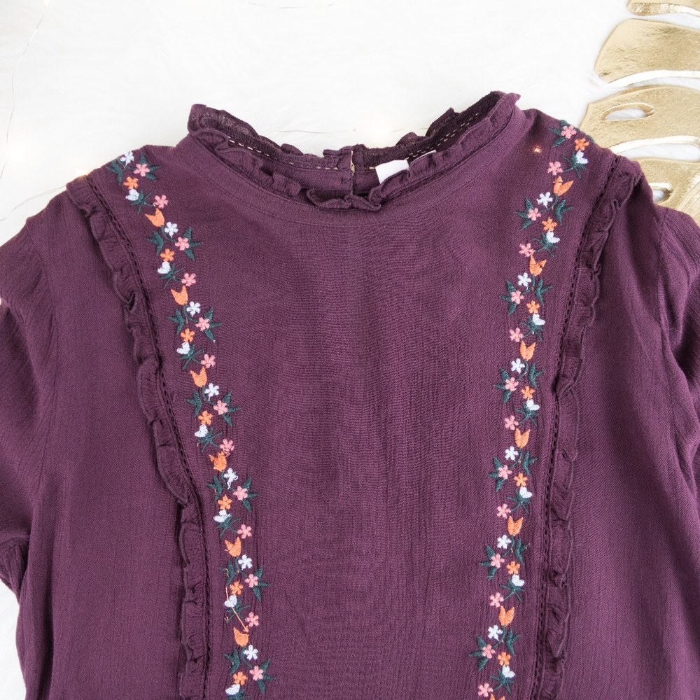 MELROSE MARKET - Floral Embroidery Relaxed Peplum
